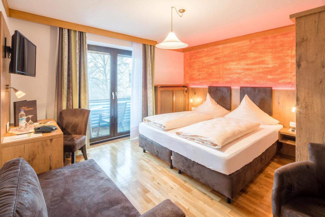 Hotel Landgasthof Zum Schildhauer Halfing المظهر الخارجي الصورة
